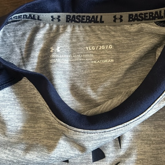 Under Armour Baseball Shirt - Picture 3 of 3
